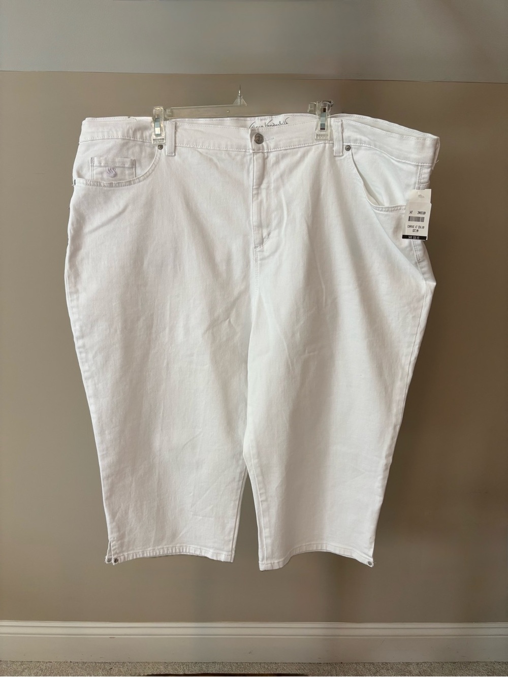 Gloria Vanderbilt White Ankle Cropped Jeans NWT